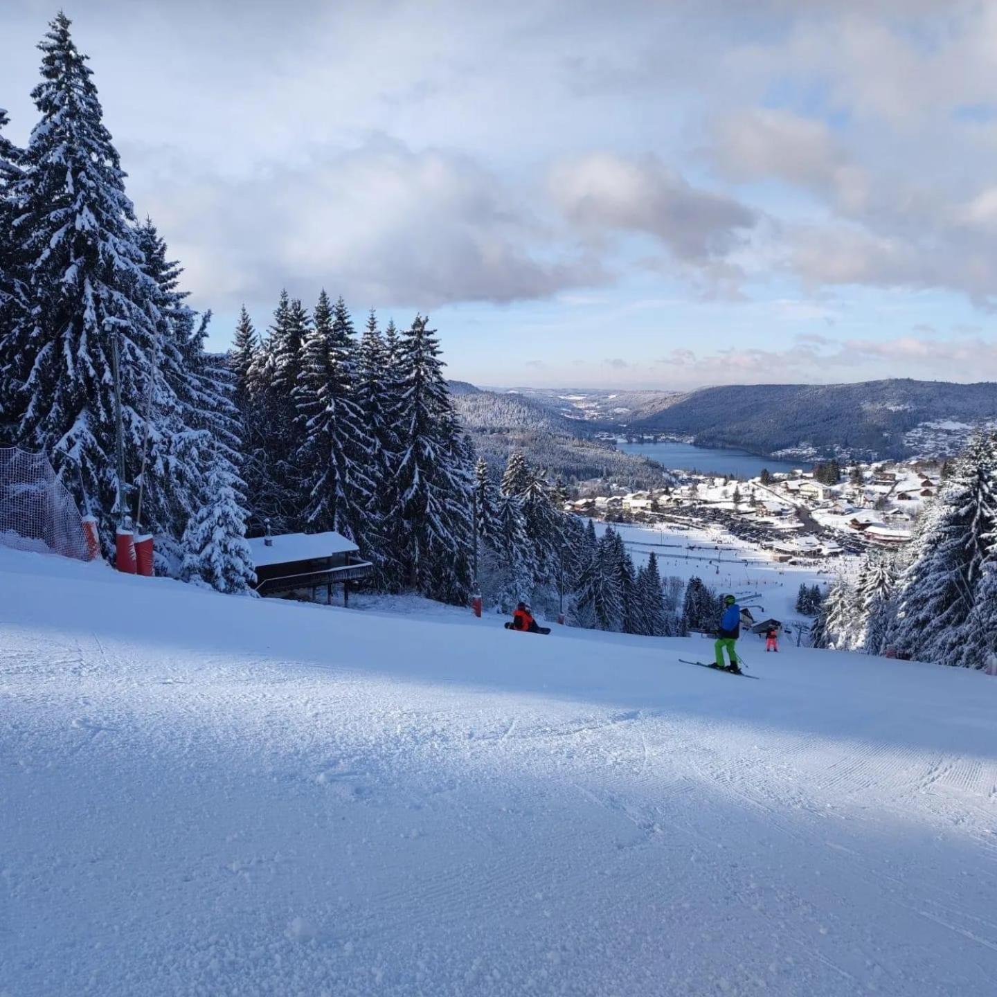 Le Petit Bonhomme De Neige Leilighet Gérardmer Eksteriør bilde